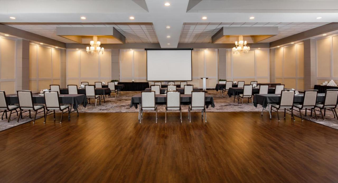 Pomeroy Hotel & Conference Centre Grande Prairie Eksteriør bilde